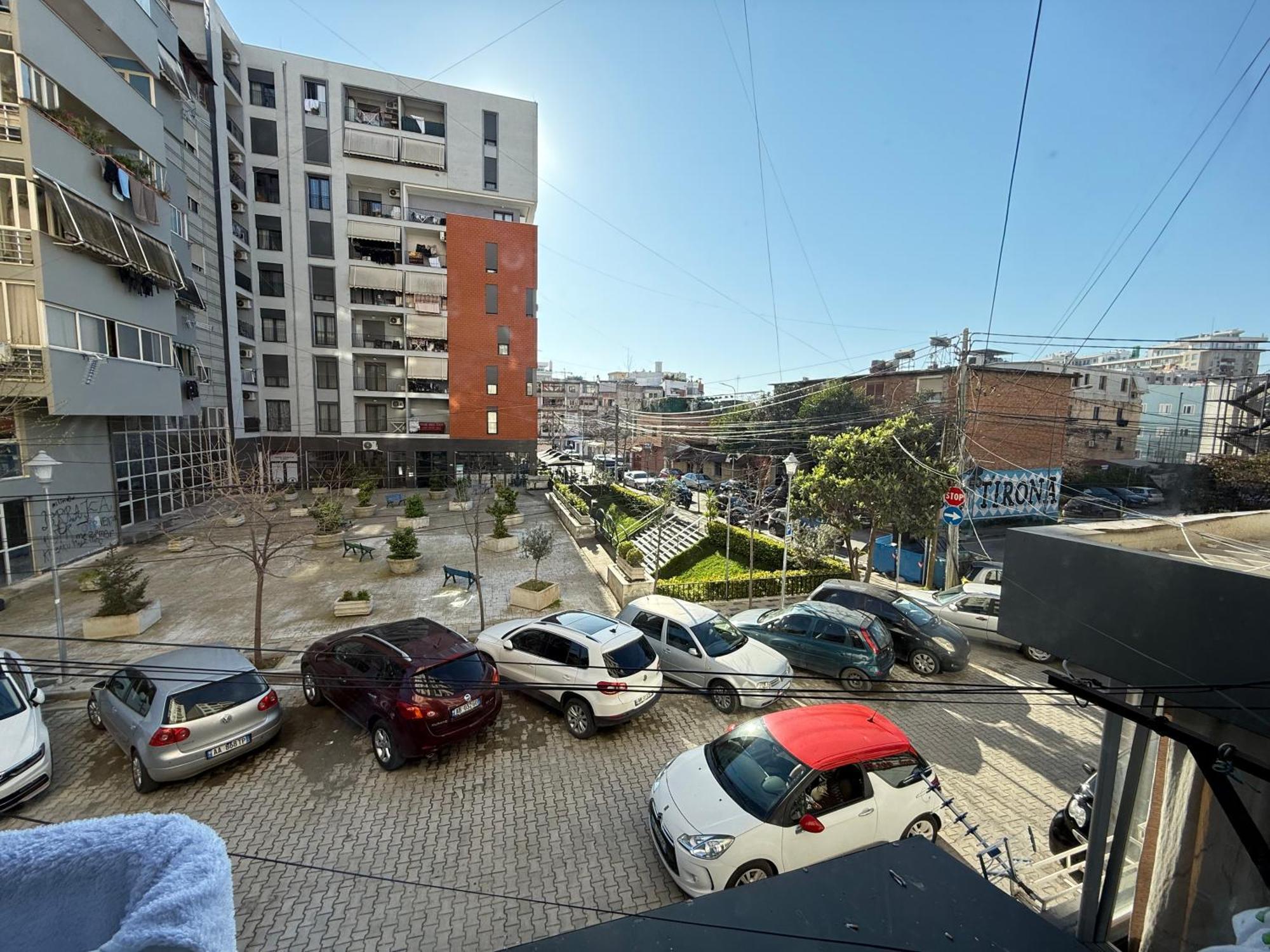 公寓 Dioras Apartment. Tirana